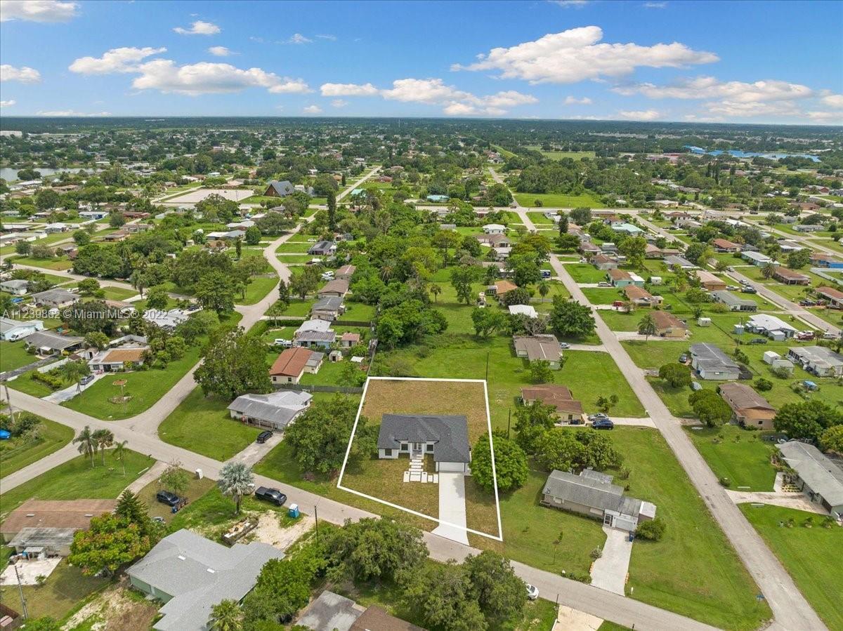 104 E Jersesy Rd, Lehigh Acres FL 33936 photo 3