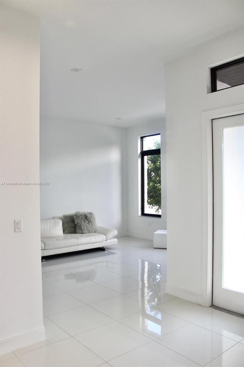8131 NW 47th Terr, Doral FL 33166 photo 5