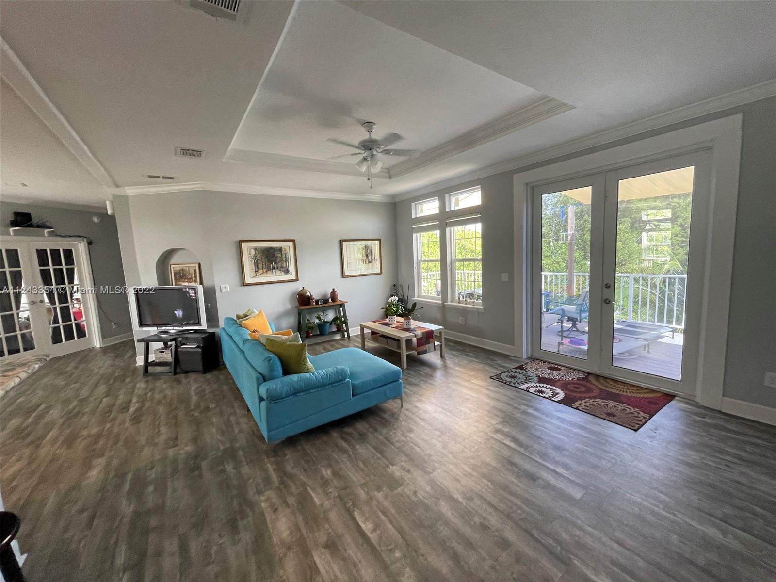 17254 La Brisa Ln, Sugarloaf FL 33042 photo 3