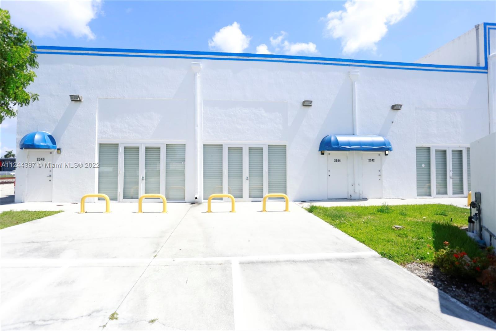 2540 SW 30th Ave, Pembroke Park FL 33009 photo 4