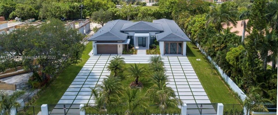 9520 SW 104th St, Miami FL 33176