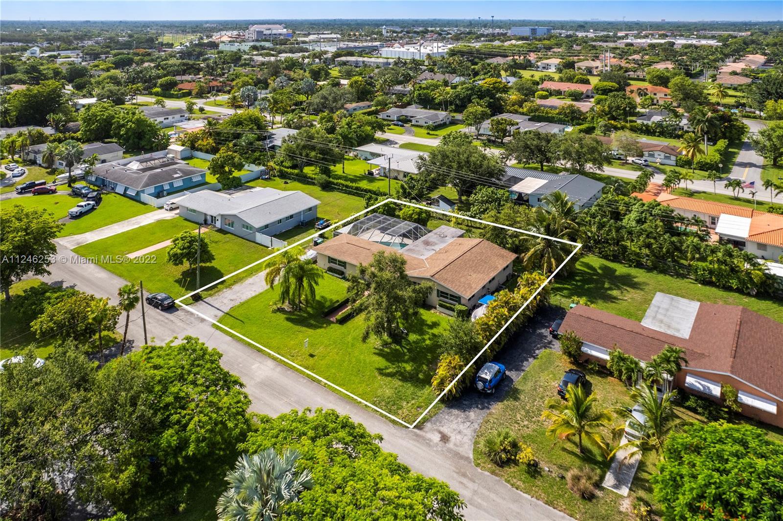 8401 SW 142nd St, Palmetto Bay FL 33158 photo 5