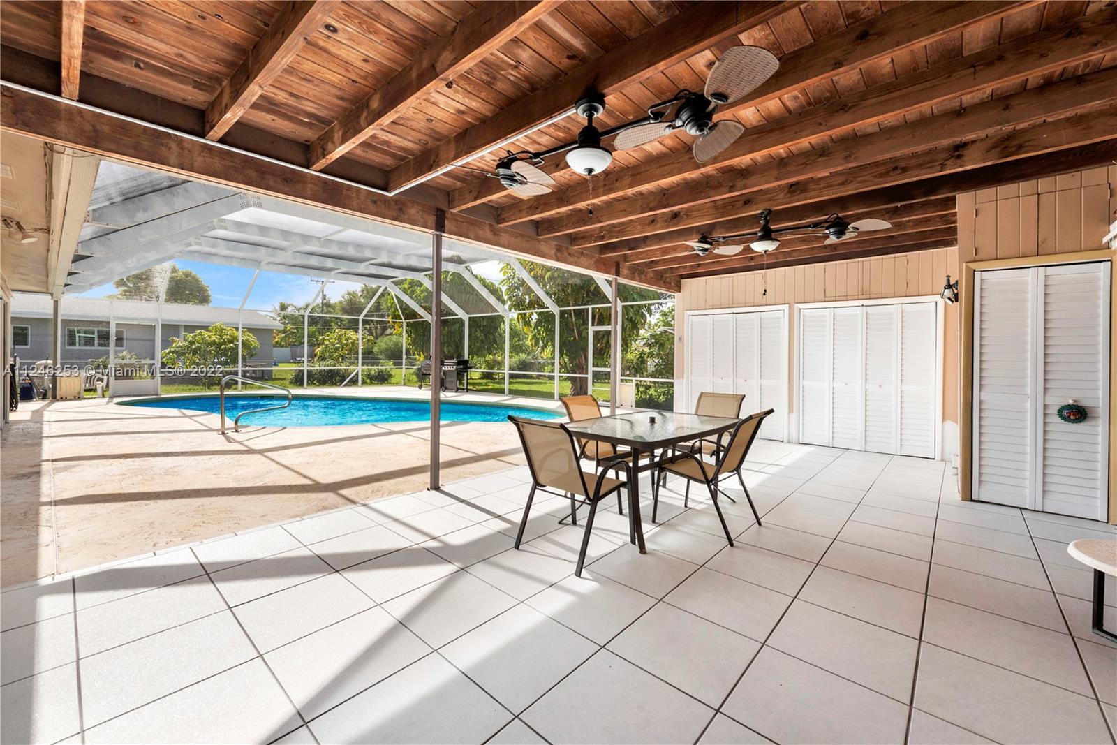 8401 SW 142nd St, Palmetto Bay FL 33158 photo 4