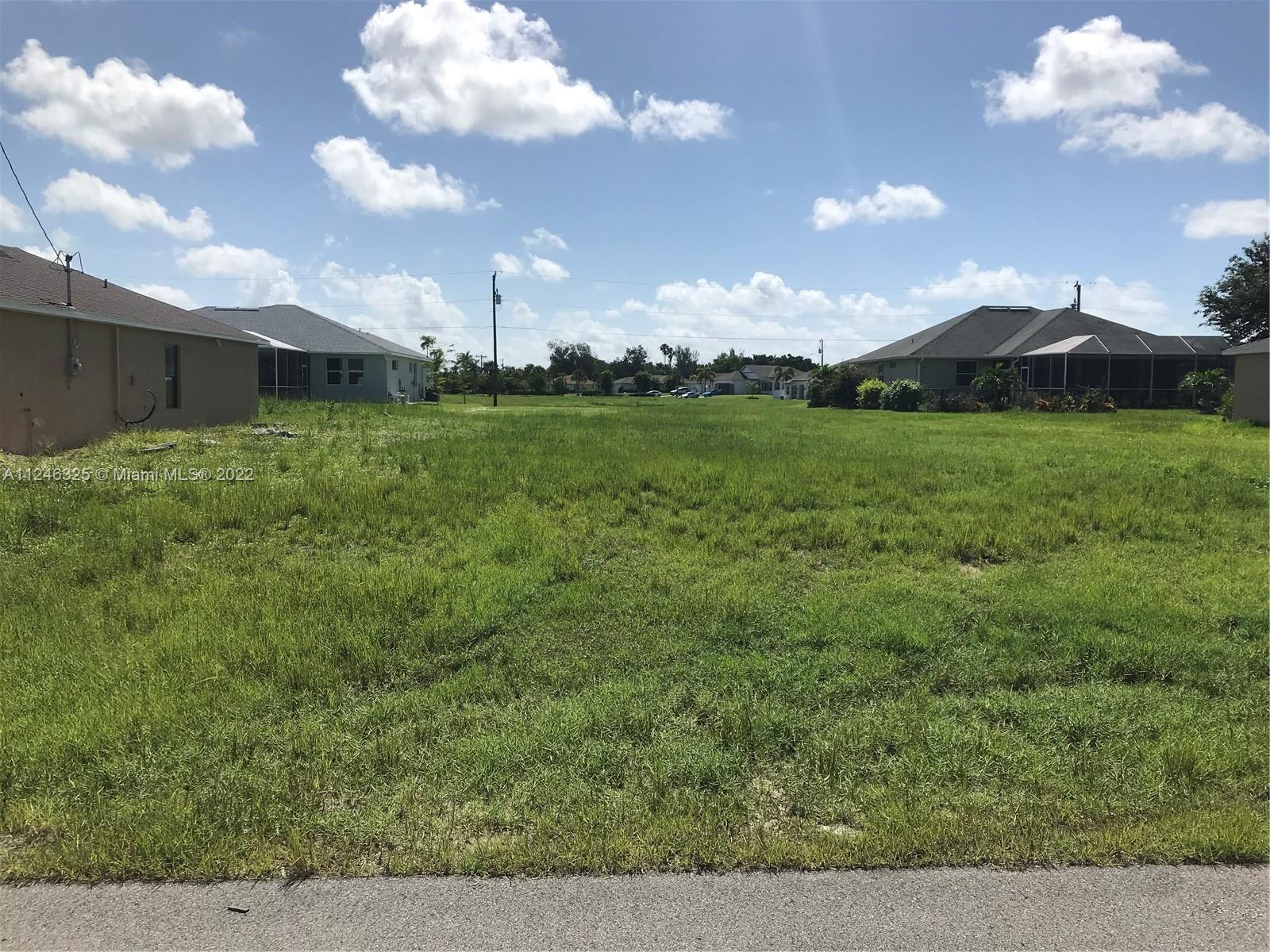 225 SW 13TH CT, Cape Coral FL 33991 photo 2