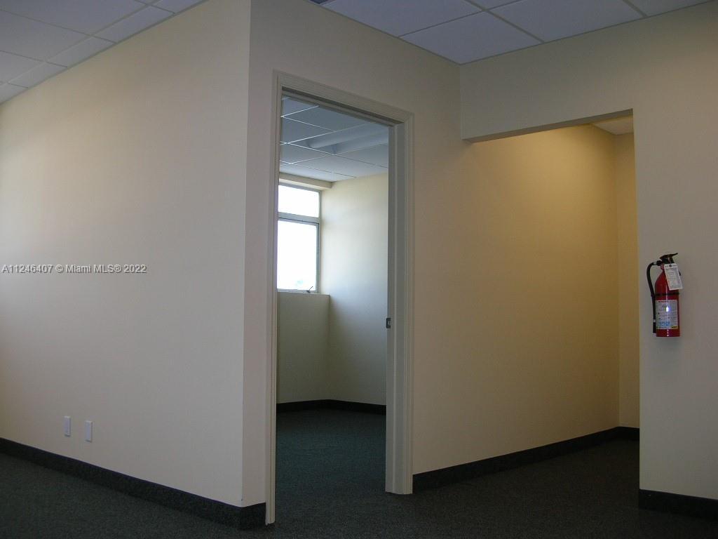 Fort Lauderdale, FL 33306 photo 5