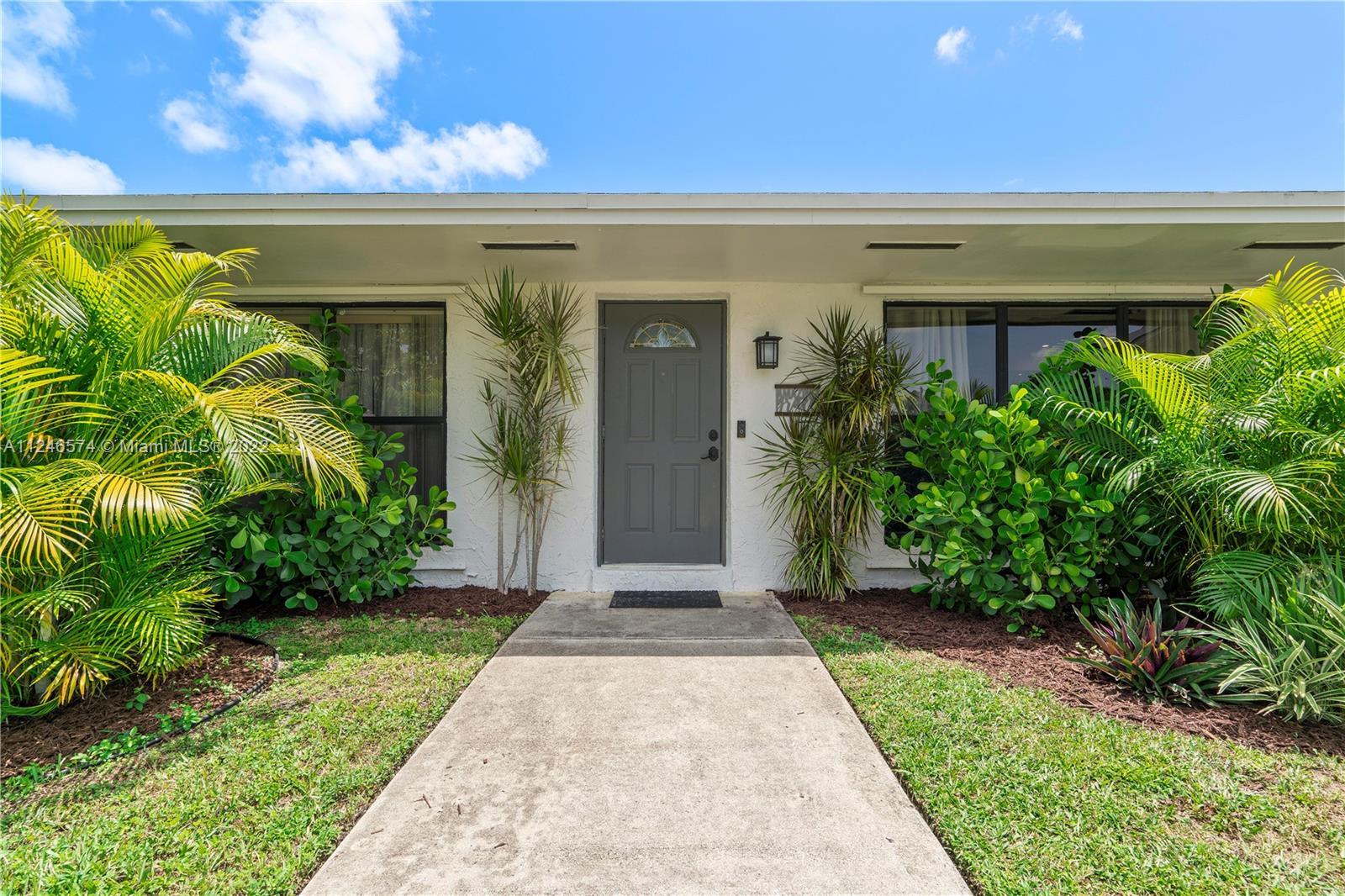 3570 NW 113th Ter, Sunrise FL 33323 photo 3