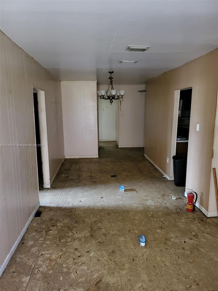 198 N Barfield Hwy, Pahokee FL 33476 photo 2