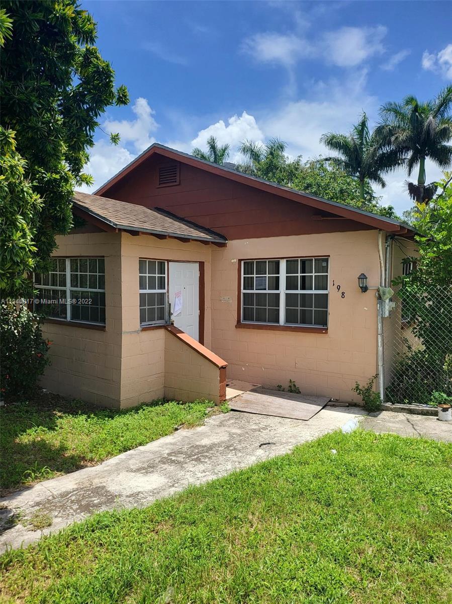 198 N Barfield Hwy, Pahokee FL 33476