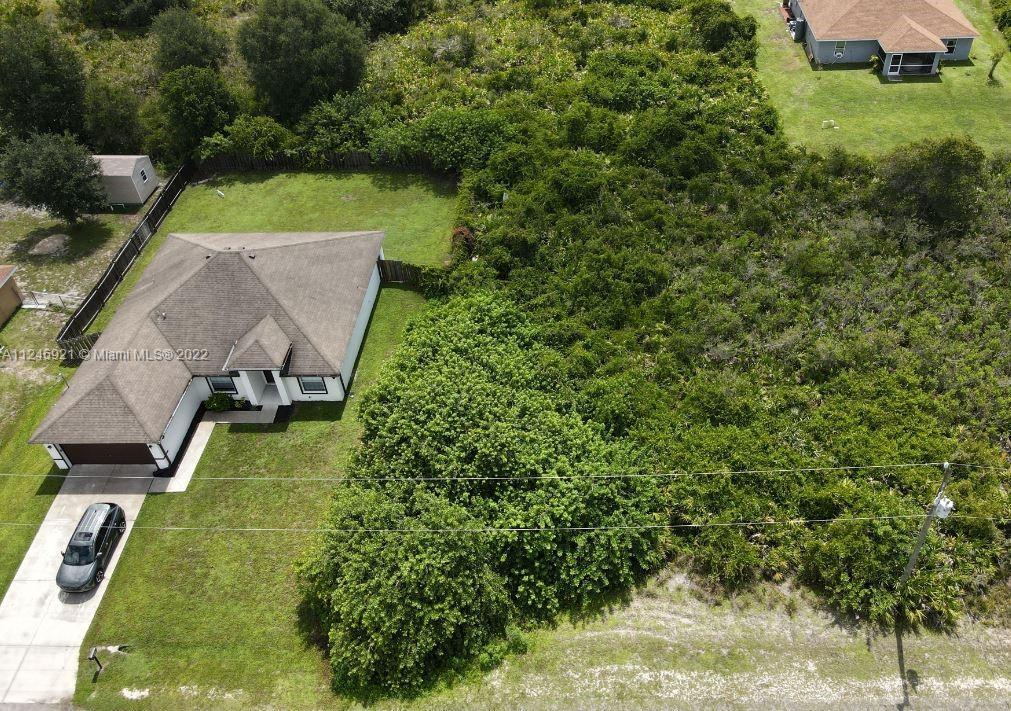 6006 N FLORA AVE N, Lehigh Acres FL 33971 photo 2