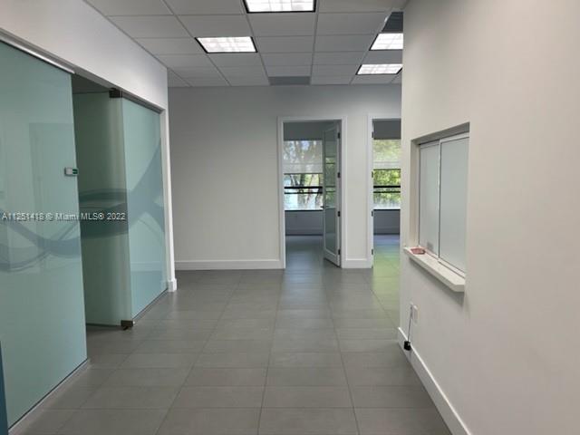 4960 SW 72nd Ave, Miami FL 33155 photo 3