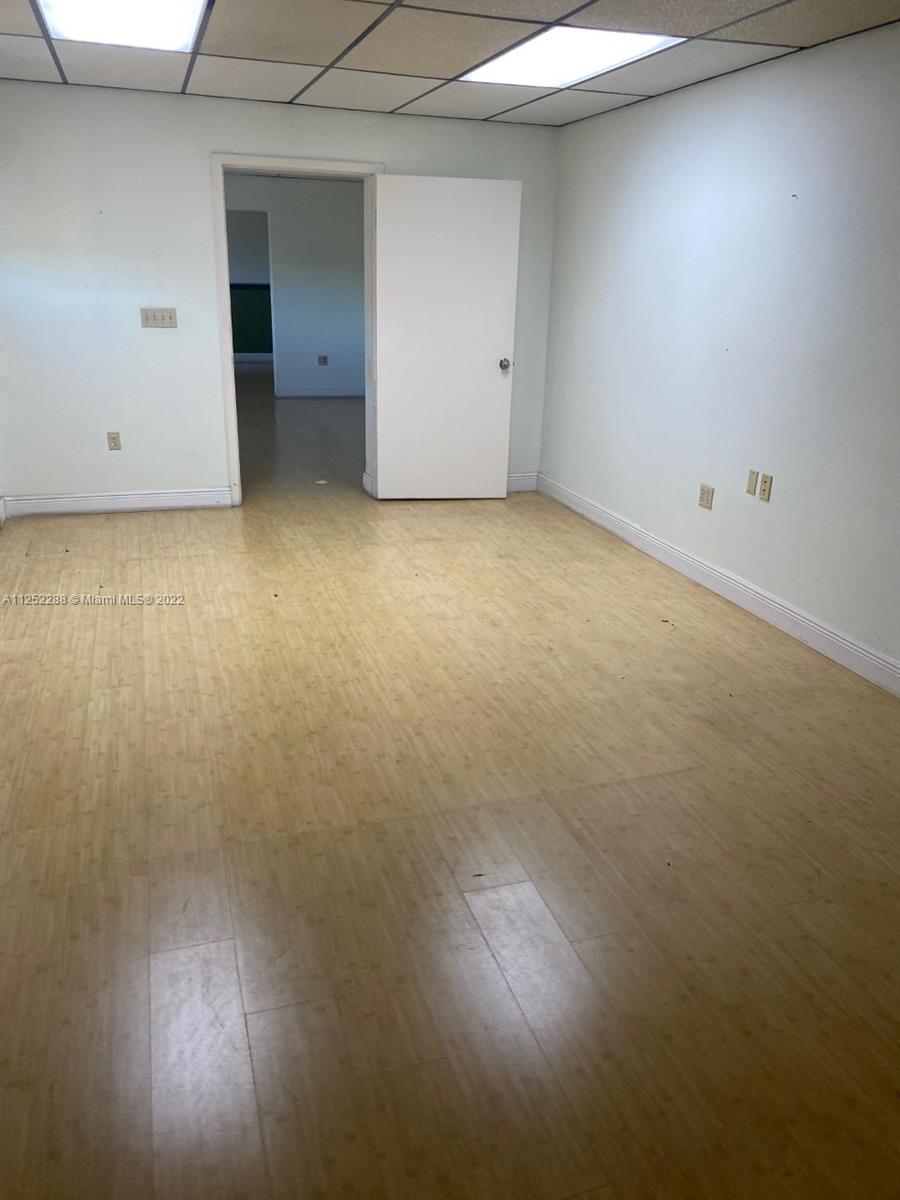 10431 NW 26th St, Doral FL 33172 photo 3