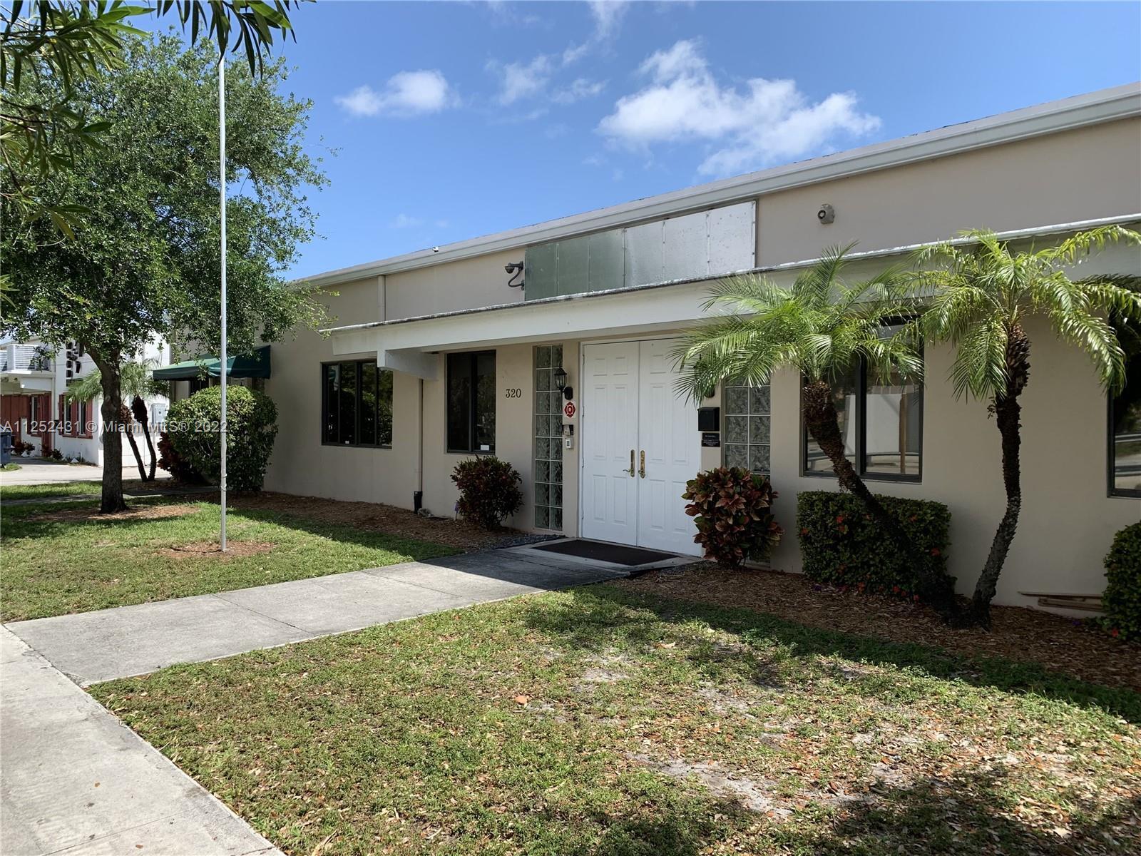 310-320 NE 1st Ave, Hallandale Beach FL 33009 photo 3
