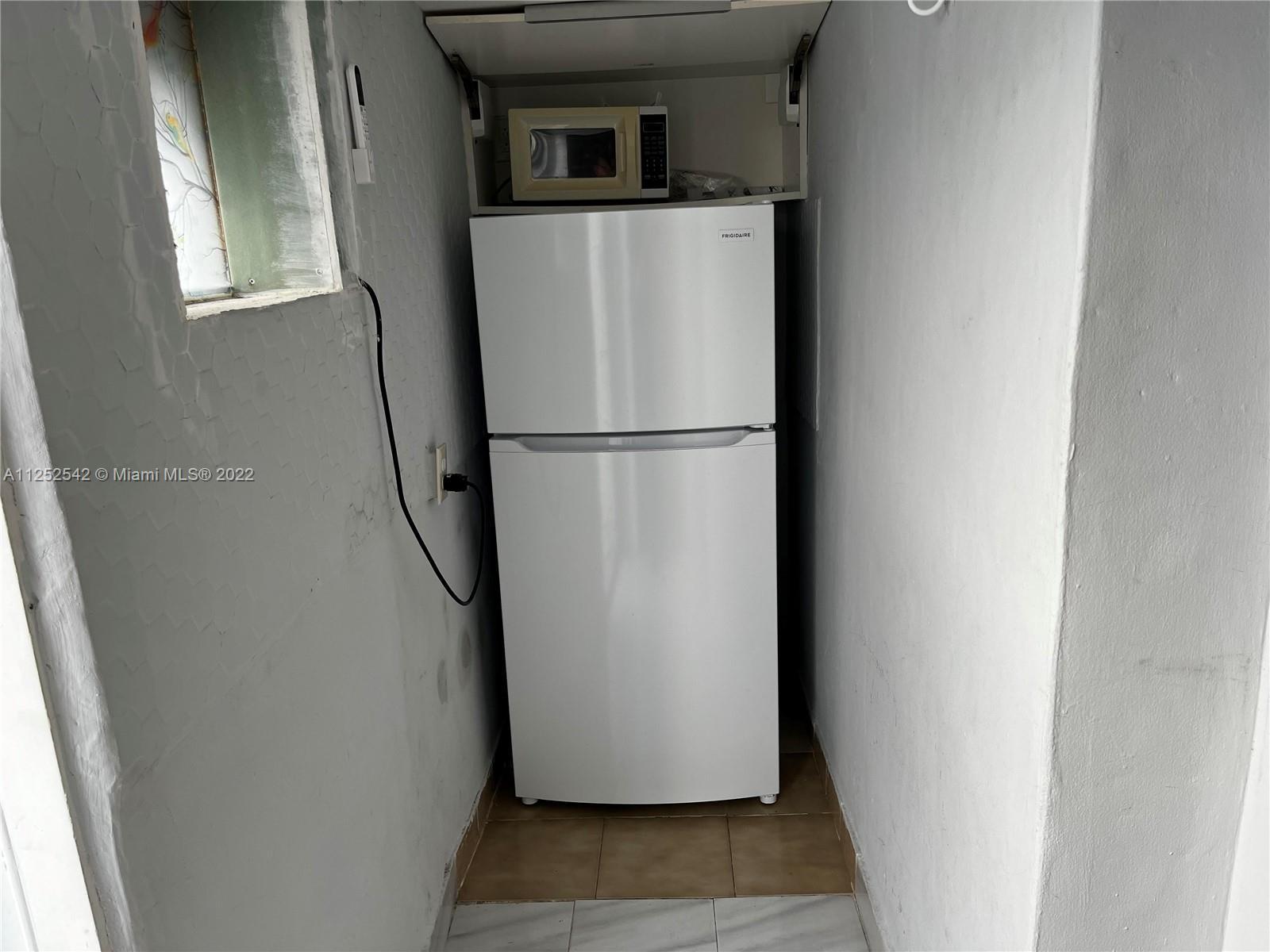 3480 NW 7th St # S3, Miami FL 33125 photo 3
