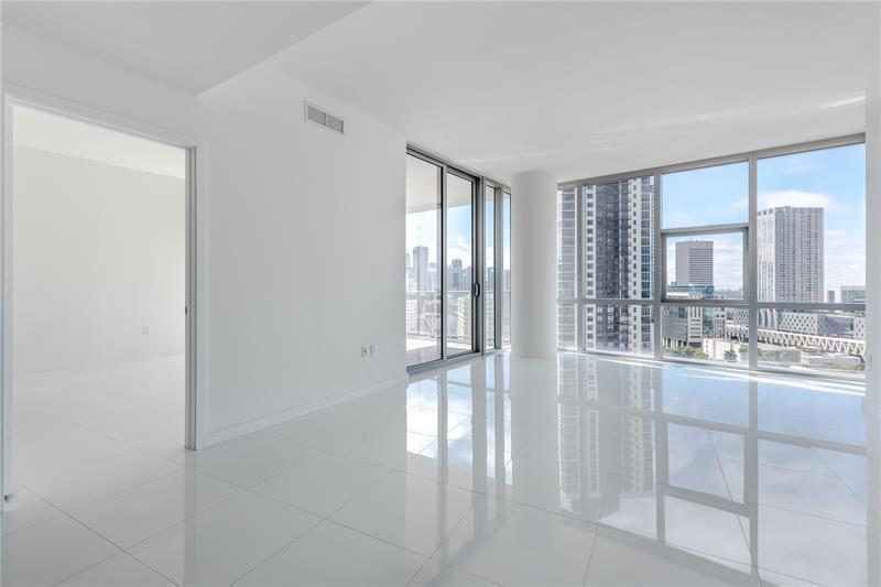 851 NE 1st Avenue # 1912, Miami FL 33132 photo 5