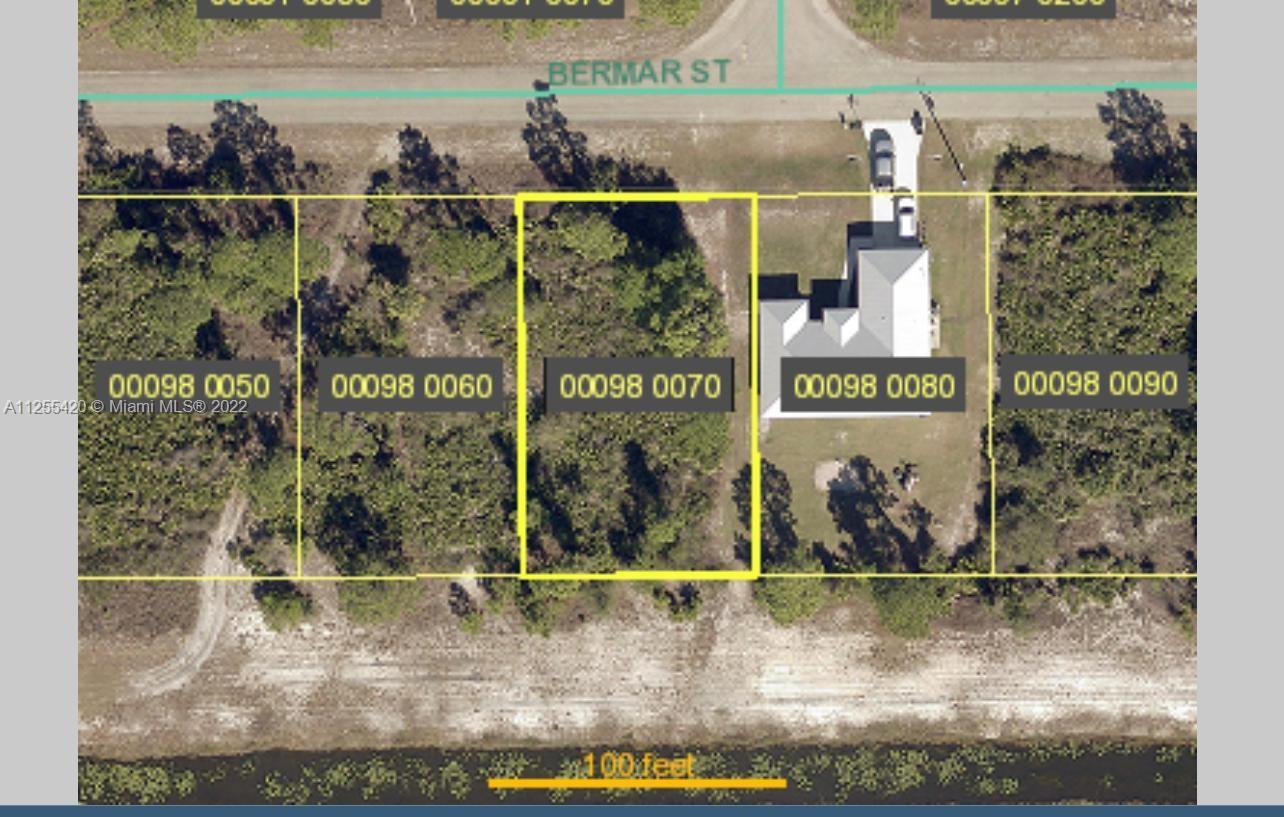 1252 Bermar St, Fort Myers FL 33913 photo 2