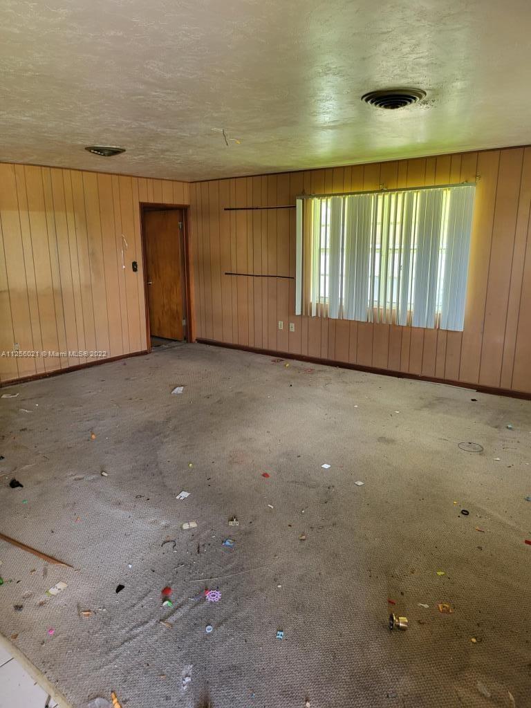 961 SE 2nd St, Belle Glade FL 33430 photo 4