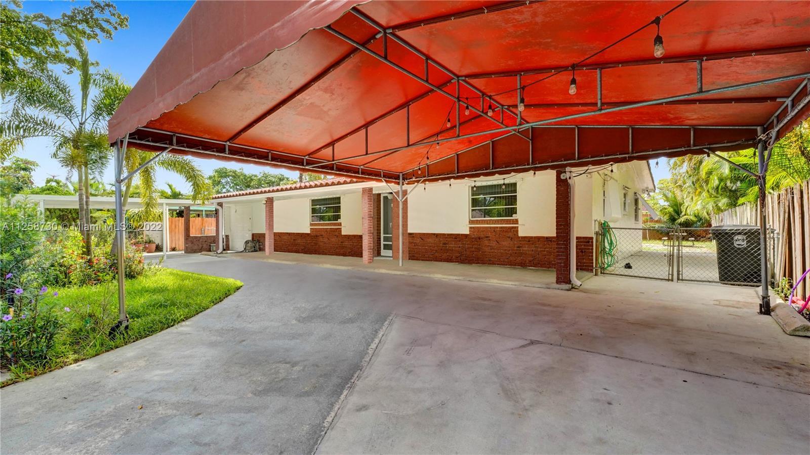 470 NE 127th St, North Miami FL 33161 photo 4