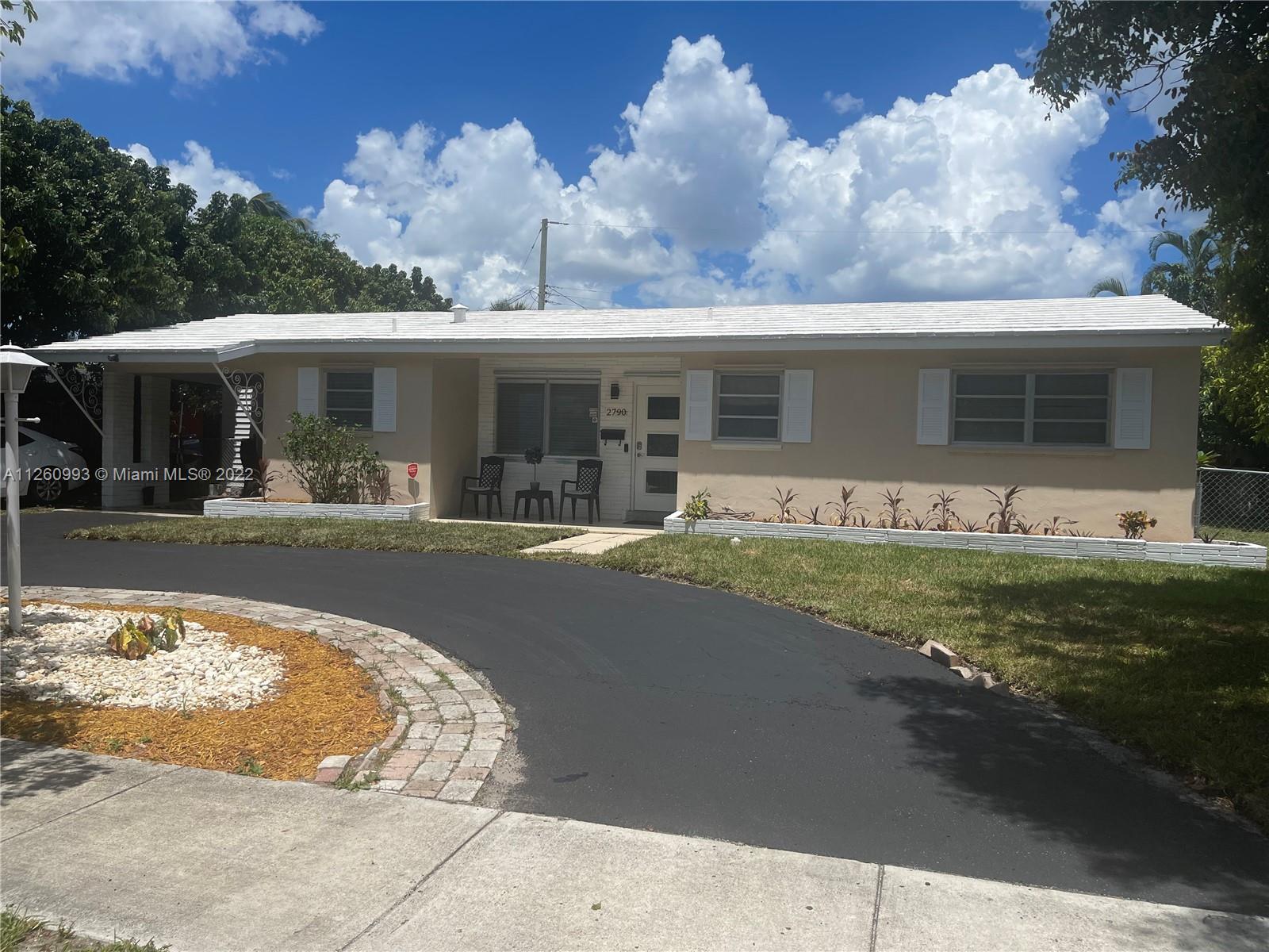 2790 NE 2nd Ave, Pompano Beach FL 33064