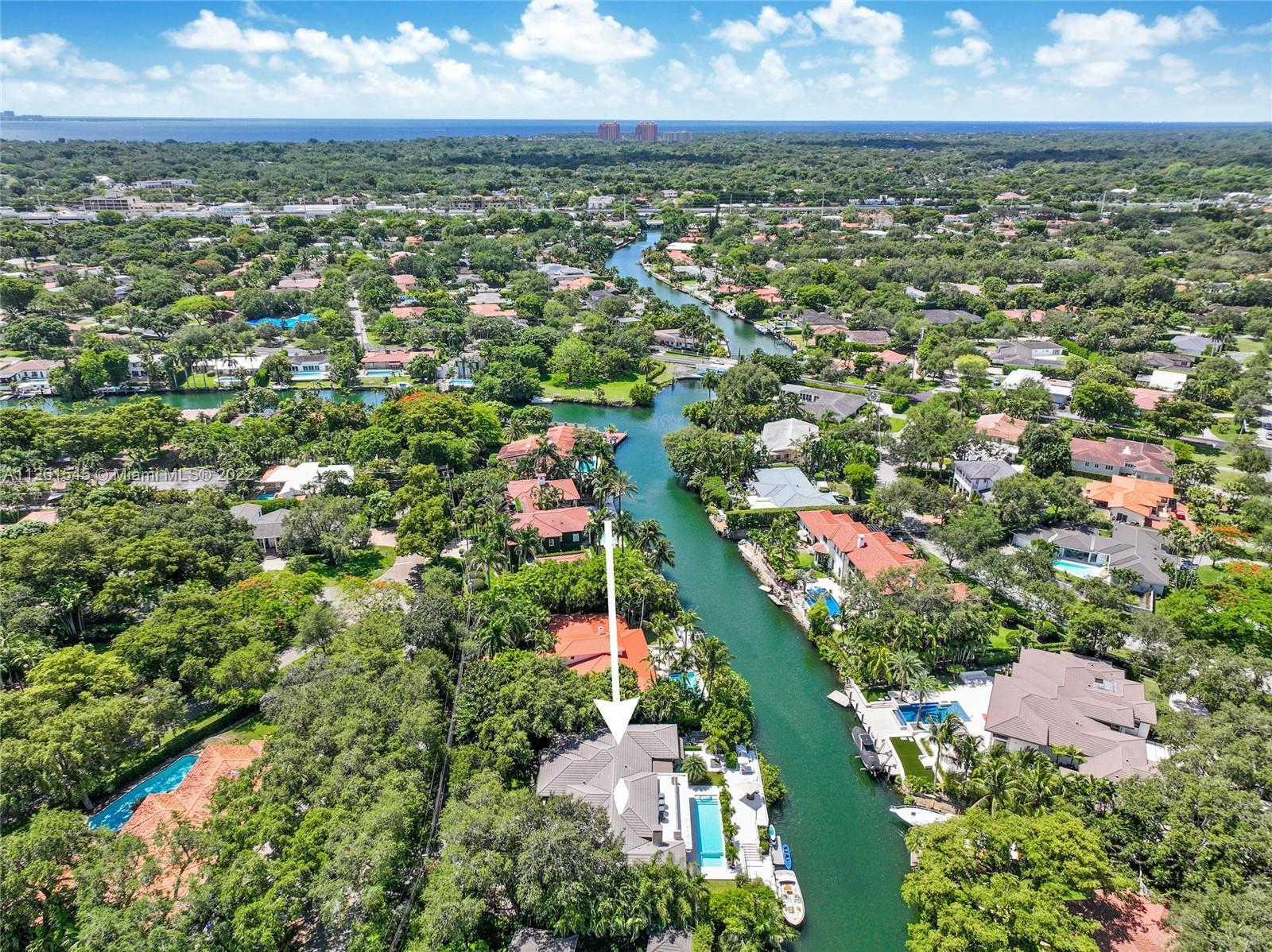 810 Jeronimo Dr, Coral Gables FL 33146 photo 5