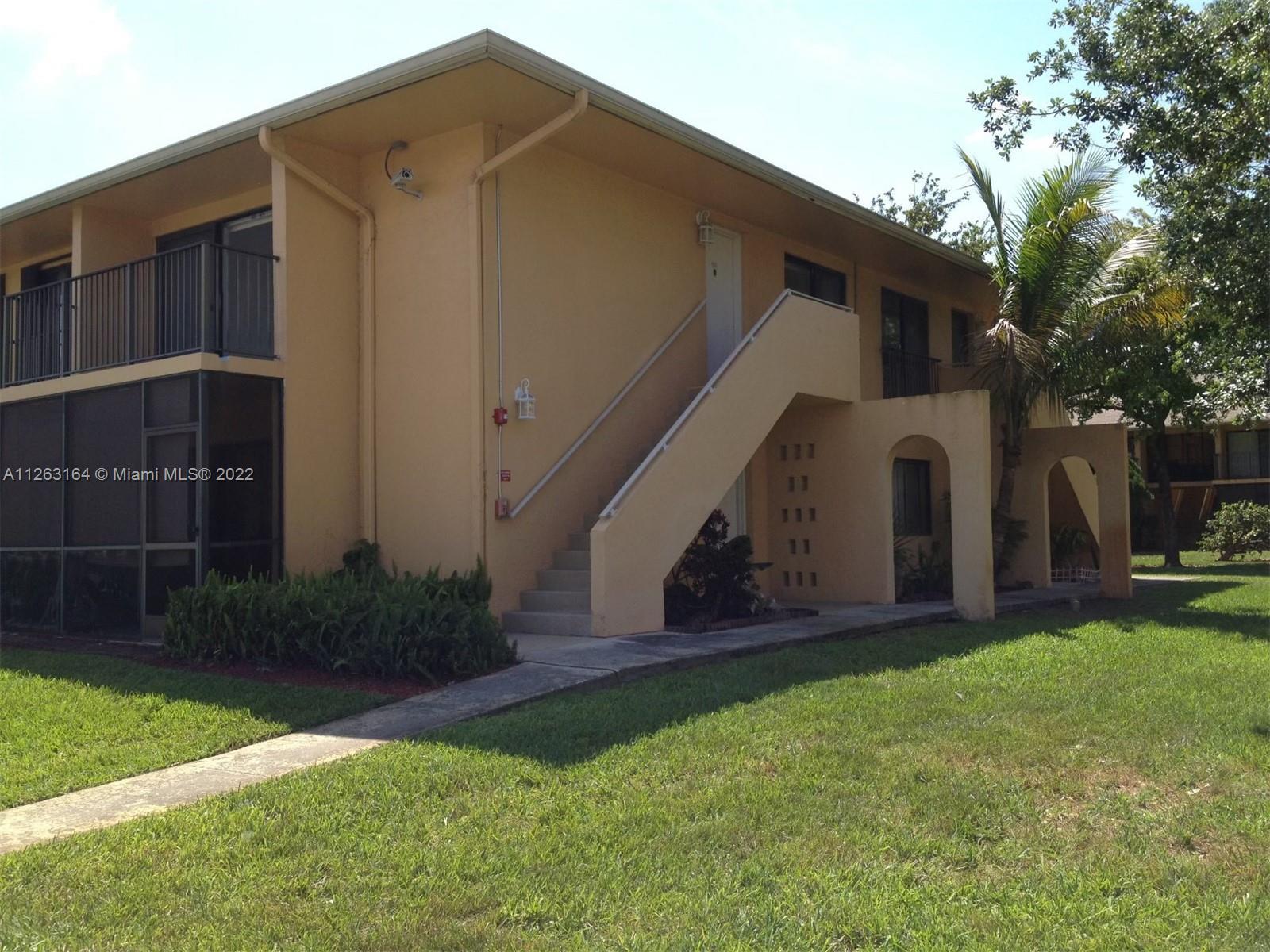 5921 Washington St # 132, Hollywood FL 33023
