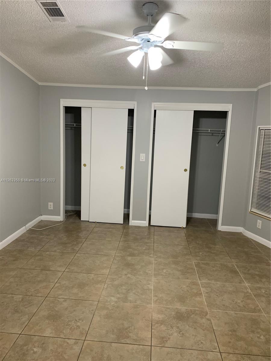 19800 SW 180 Av, Miami FL 33187 photo 2