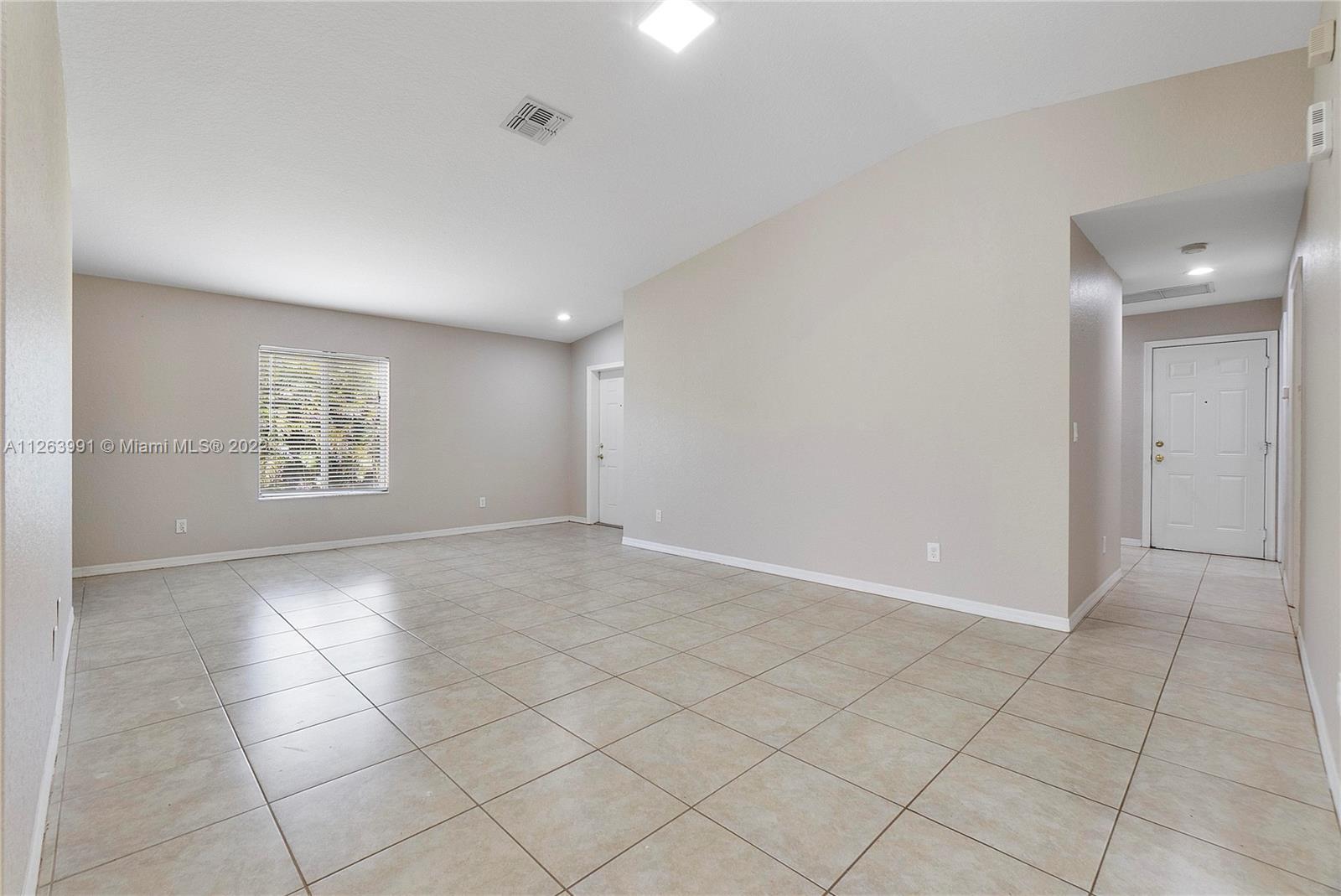 2874 SW Cape Breton Dr, Port St. Lucie FL 34953 photo 5