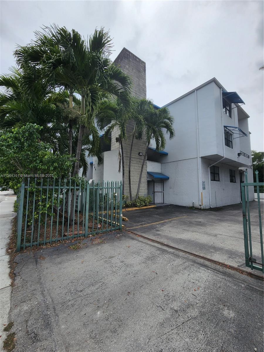 950 NW 11th St # 3B, Miami FL 33136 photo 5