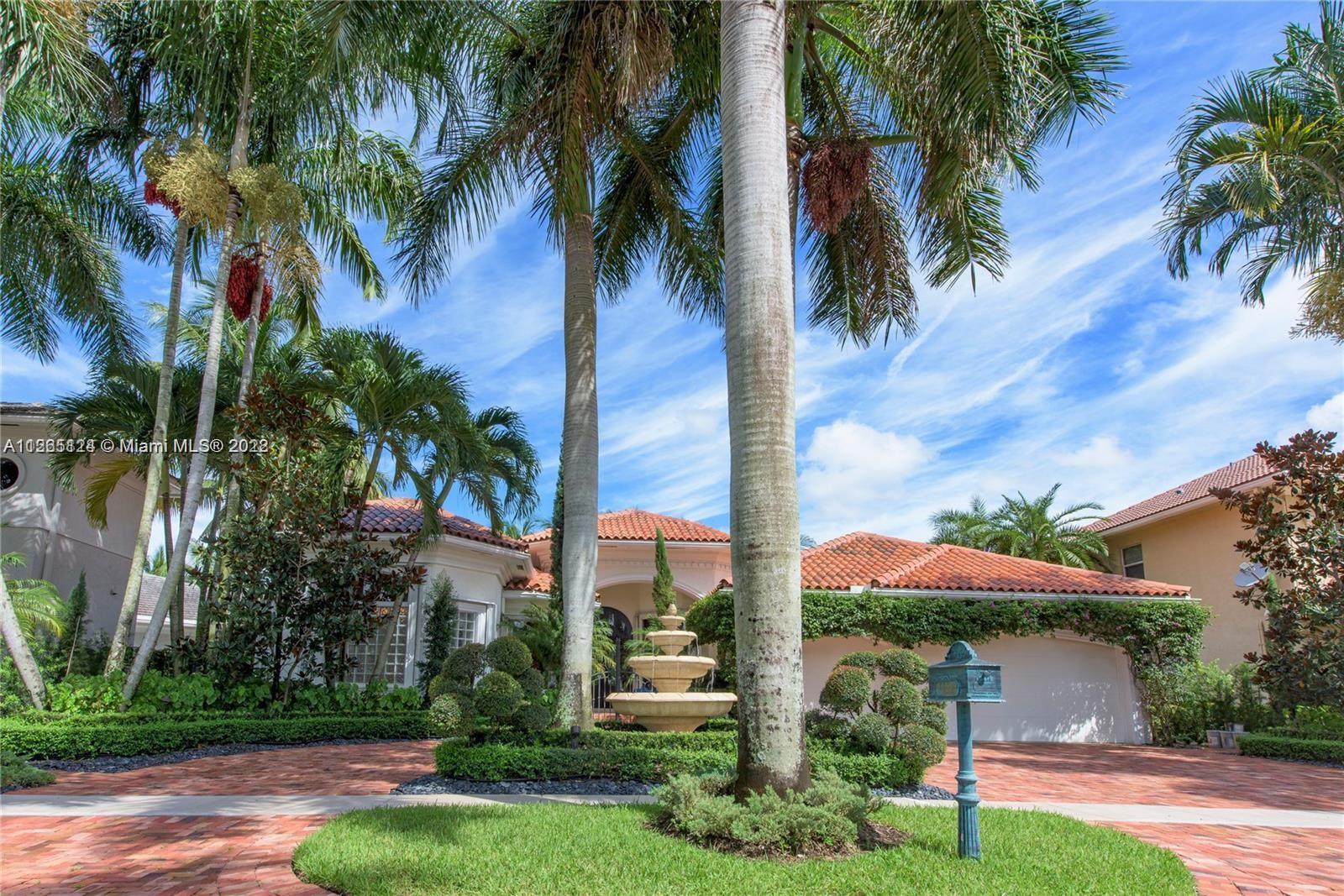 11021 Canary Island Ct, Plantation FL 33324