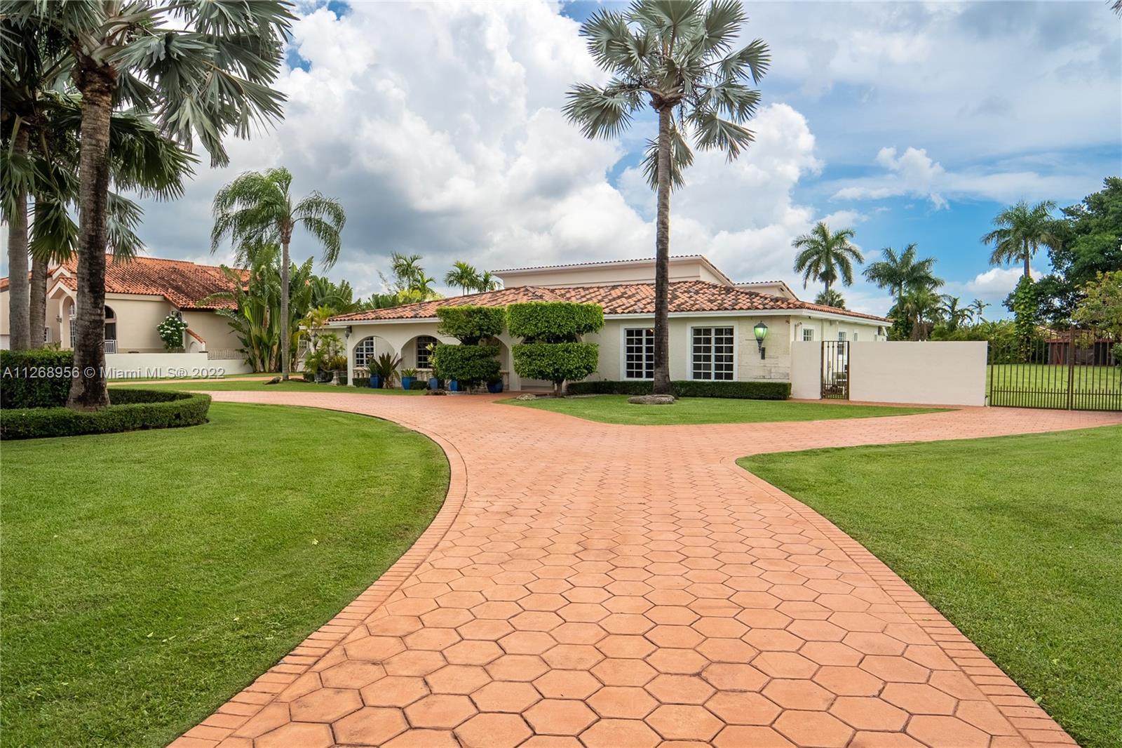 2605 SW 115th Ave, Miami FL 33165 photo 5