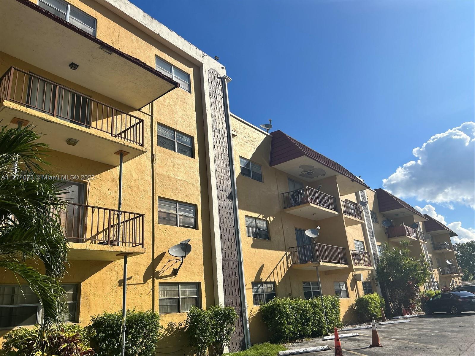 5100 SW 41st St # 112, Pembroke Park FL 33023