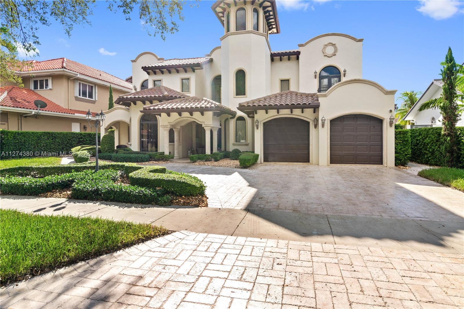 16242 NW 79th Ave, Miami Lakes FL 33016 photo 4
