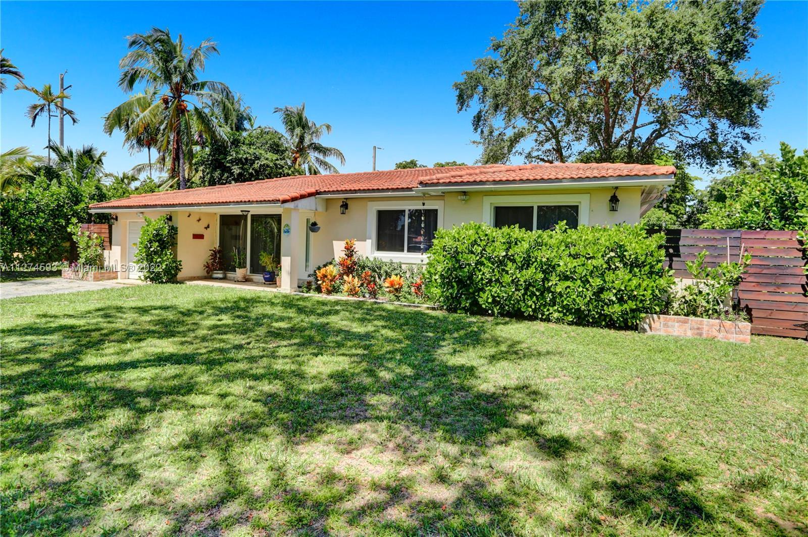 475 NW 88th Ter, El Portal FL 33150 photo 4