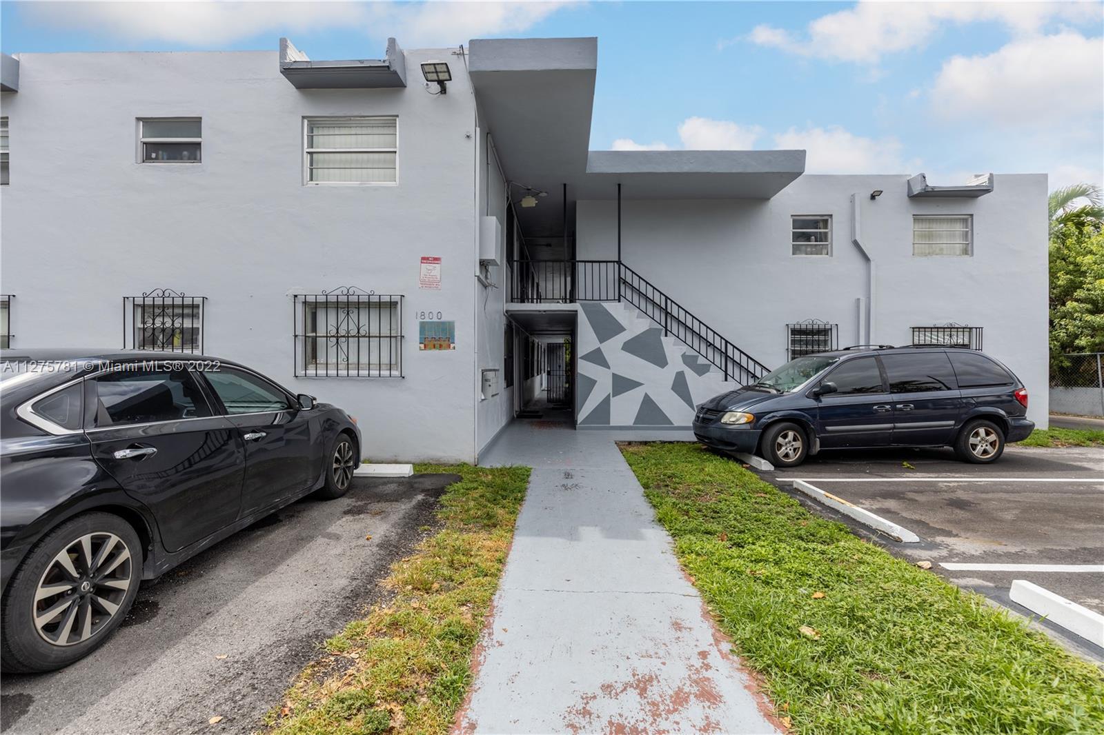1800 NW 19th St # 10, Miami FL 33125