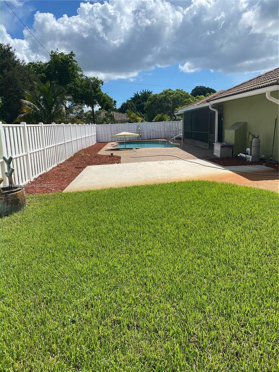 8205 NW 36th Street, Coral Springs FL 33065 photo 3