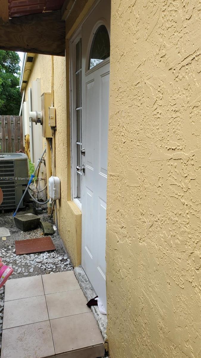 2430 SW 82nd Ter, Miramar FL 33025 photo 3