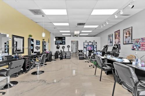 168 NE 8th St, Homestead FL 33030 photo 2