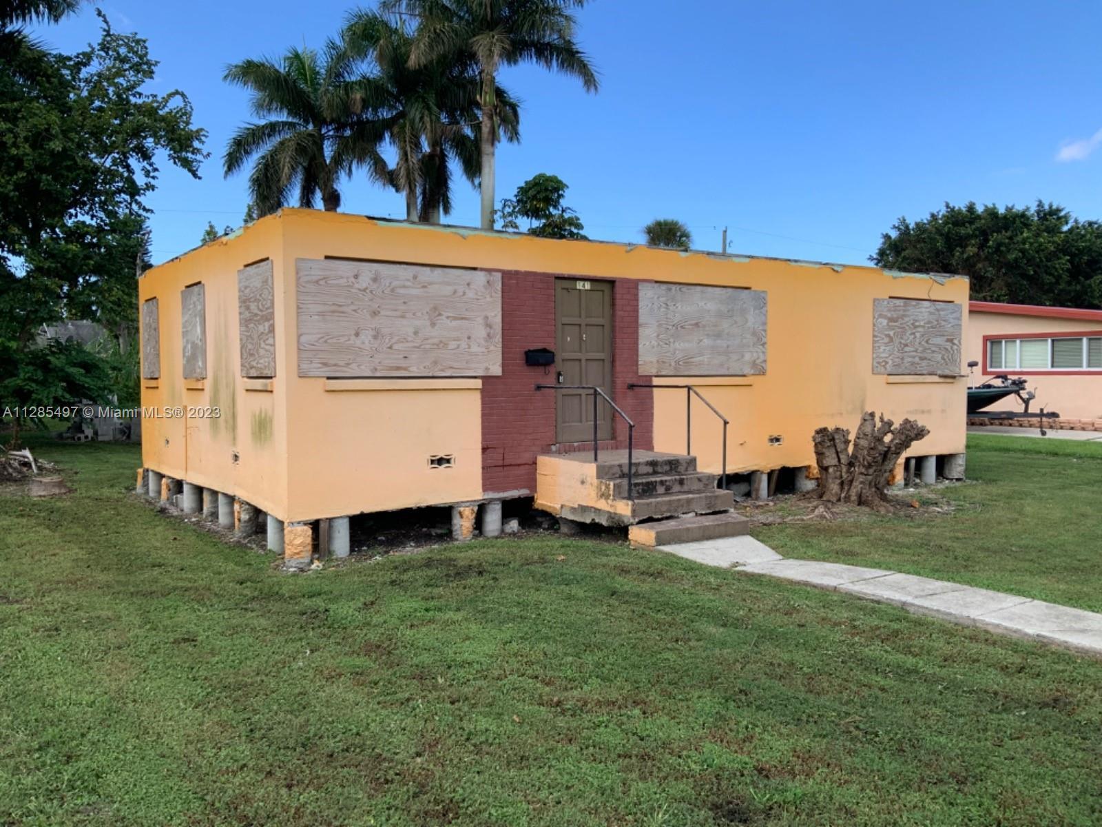 141 N Greenstar Ave, Pahokee FL 33476 photo 3