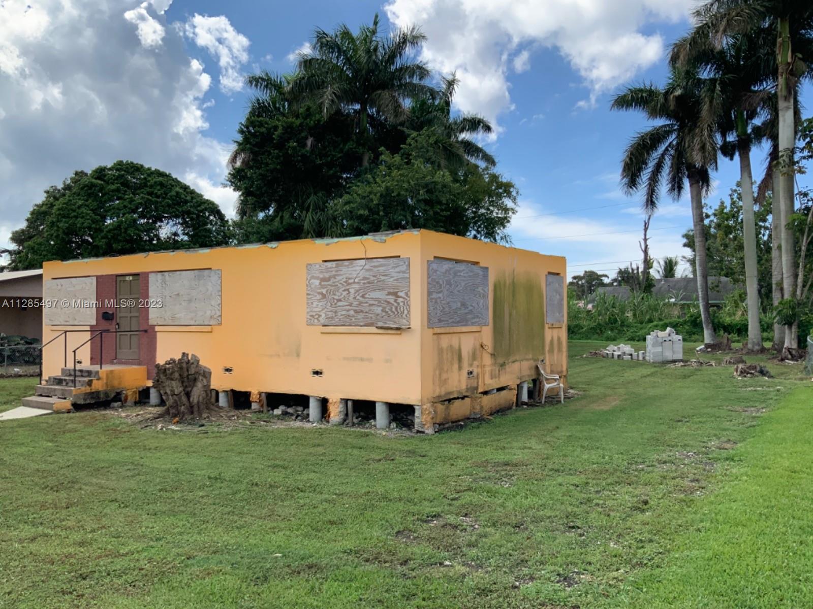 141 N Greenstar Ave, Pahokee FL 33476 photo 4