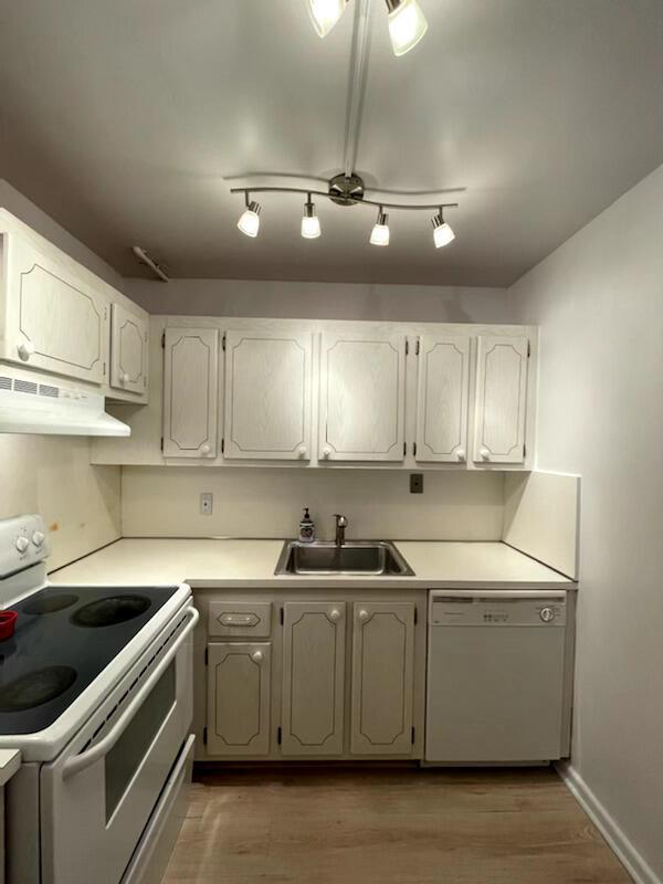 3034 Ellesmere B # 3034, Deerfield Beach FL 33442 photo 4