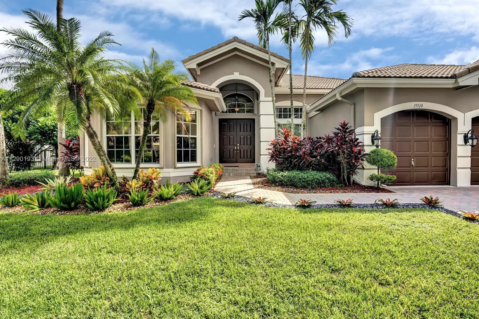 19510 Saturnia Lakes Dr, Boca Raton FL 33498 photo 2