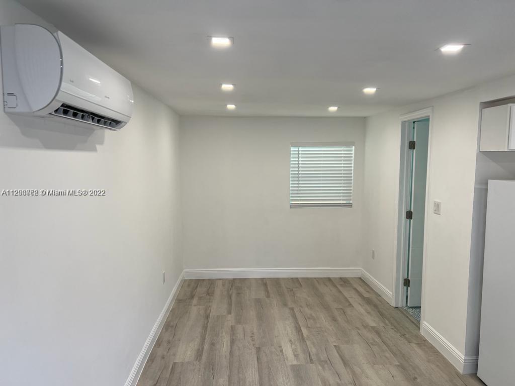 1612 Harrison St, Hollywood FL 33020 photo 5