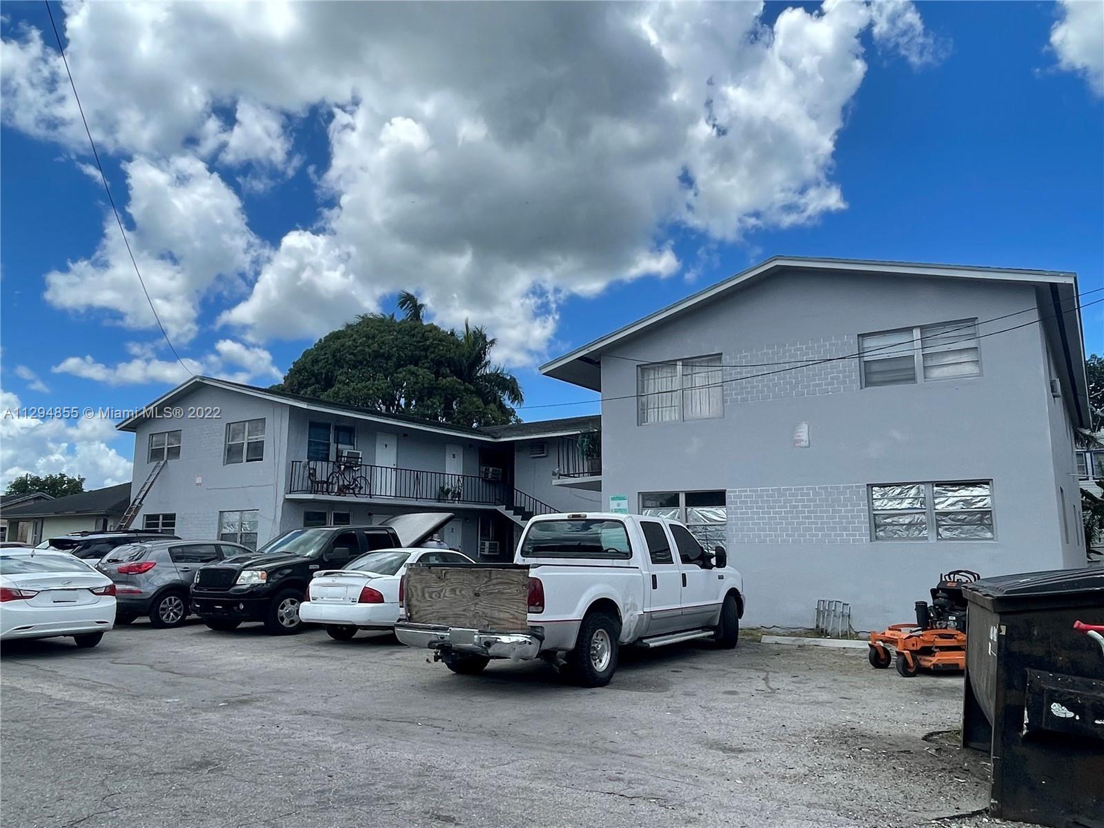 332 SW 3rd St # 4, Belle Glade FL 33430 photo 2