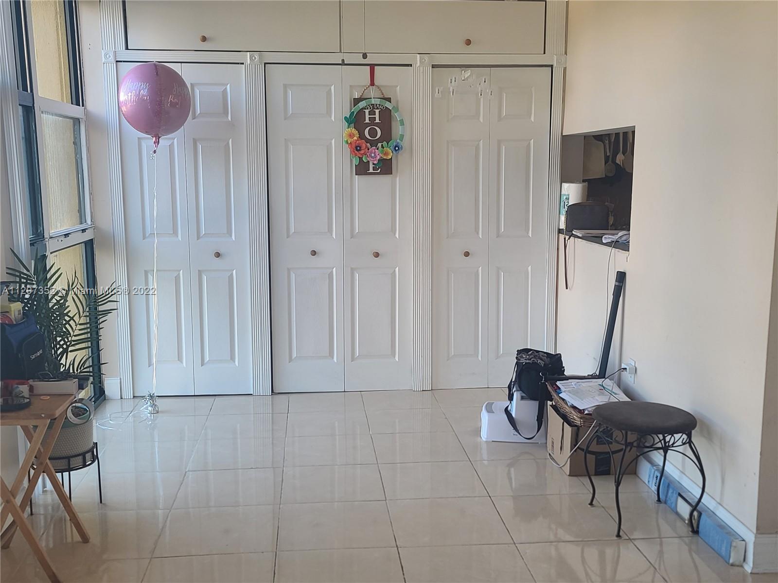 Miami, FL 33175 photo 4