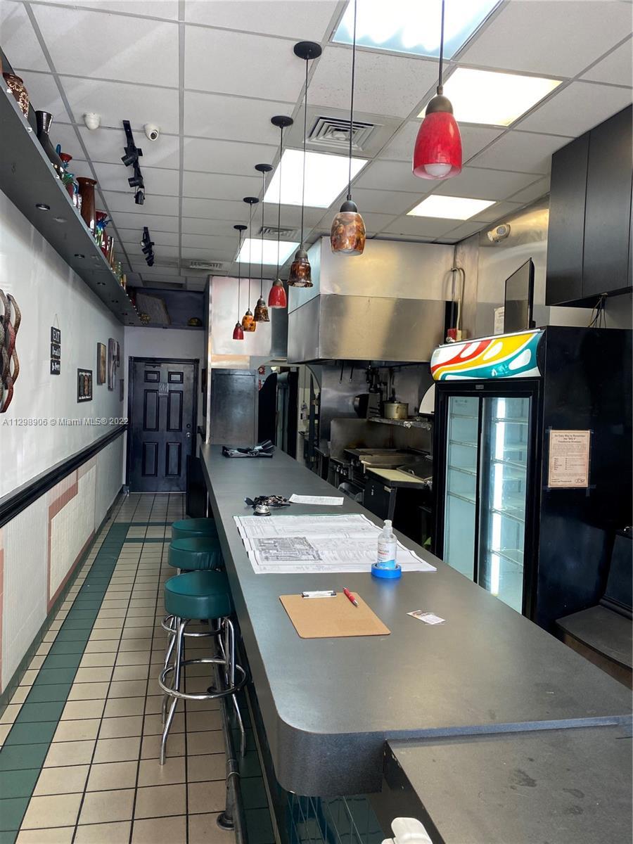 8665 SW 24th st, Miami FL 33155 photo 2