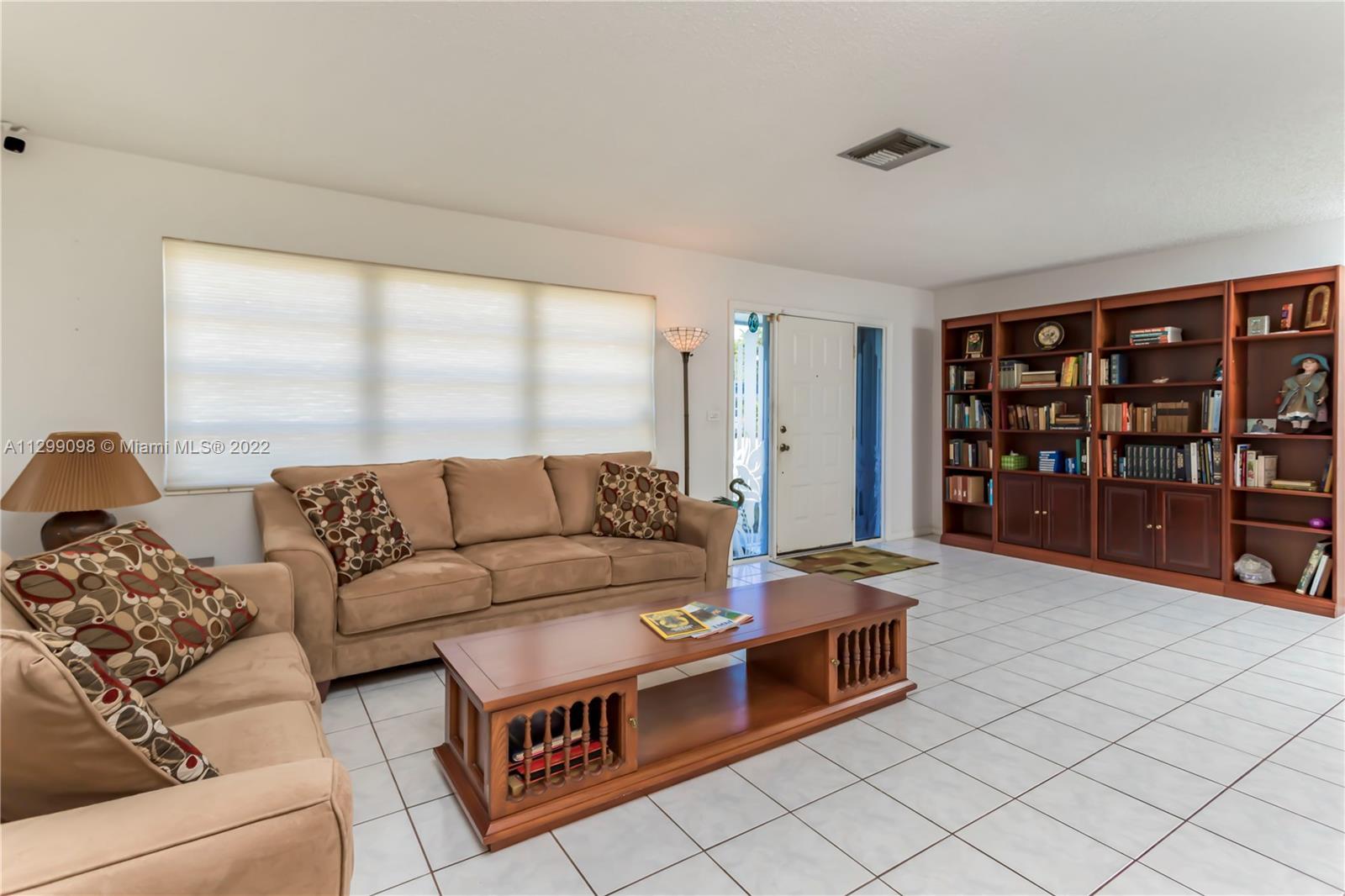 7450 SW 140th Dr, Palmetto Bay FL 33158 photo 3