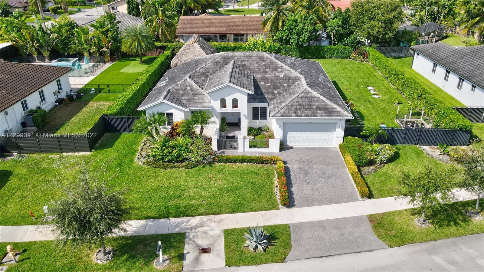 19742 SW 84th Ct, Cutler Bay FL 33189 photo 2