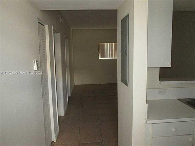 Miami, FL 33157 photo 2
