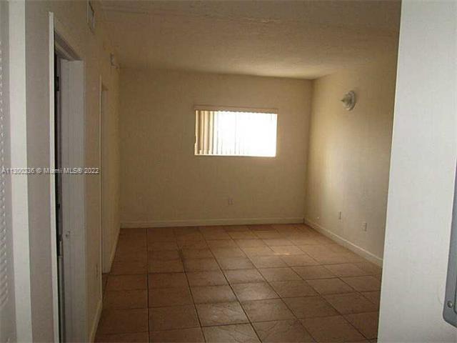 Miami, FL 33157 photo 3