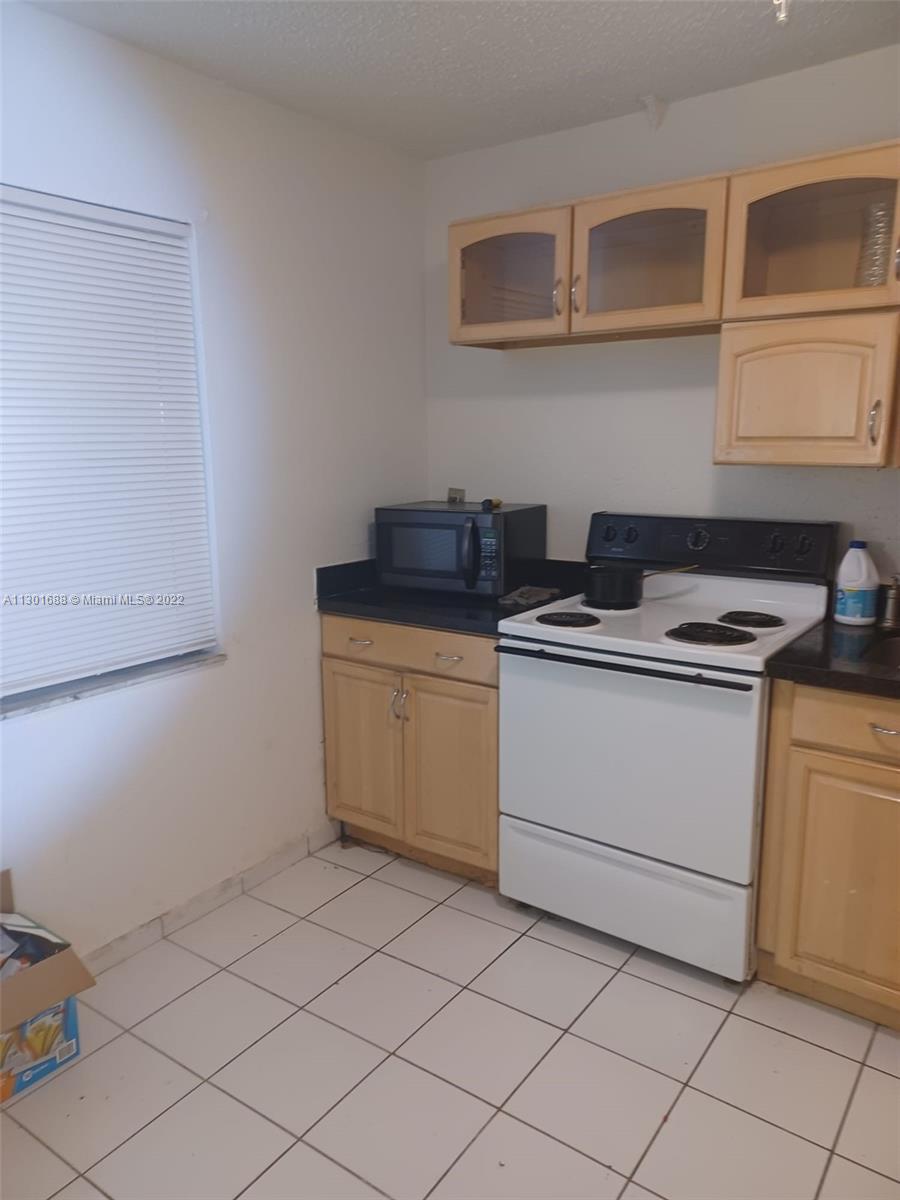 5100 SW 41st St # 107, Pembroke Park FL 33023