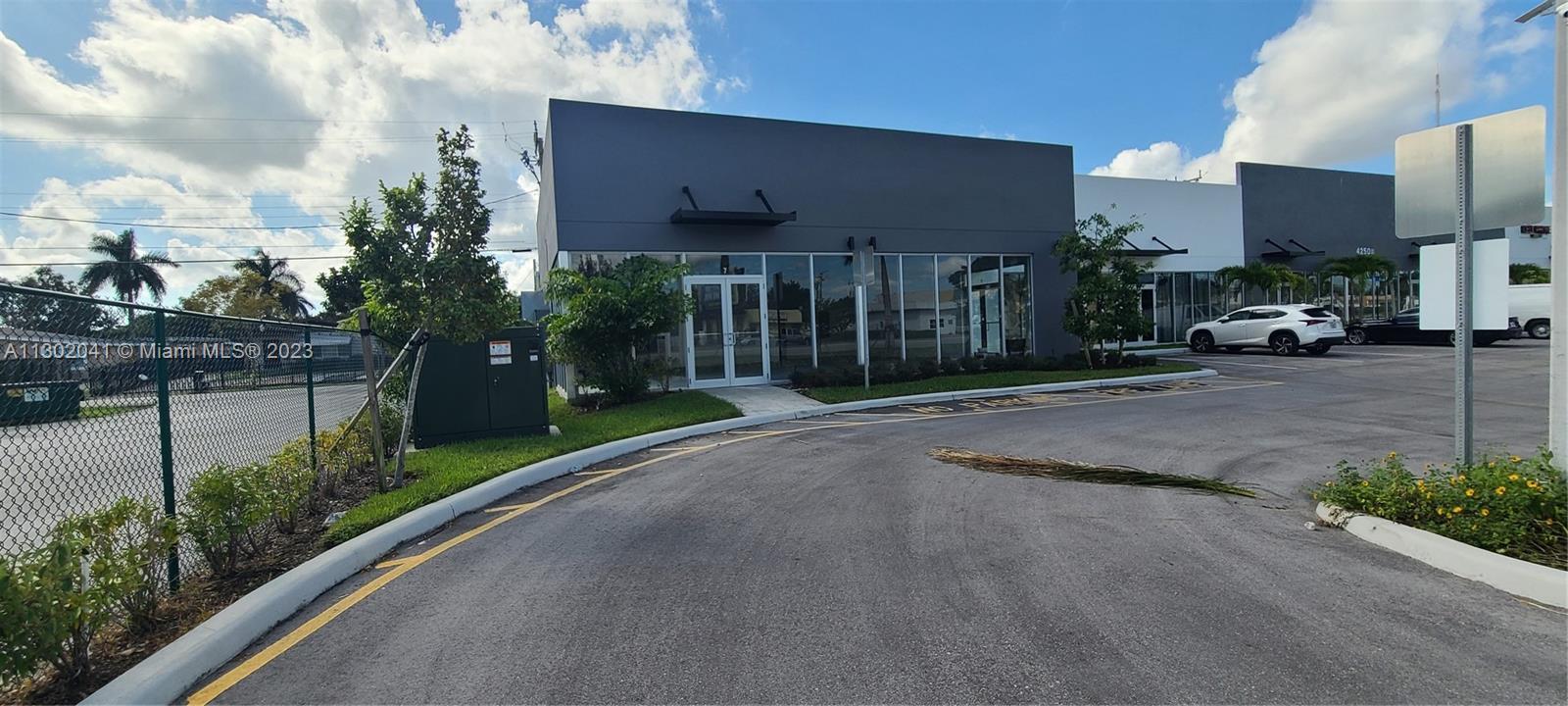 4250 W Hallandale Beach Blvd # 4, Pembroke Park FL 33023 photo 2
